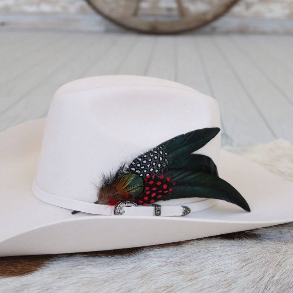 Feather Hat Accent - Sombra